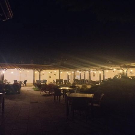 קמפולונג Maisonette Apartments מראה חיצוני תמונה